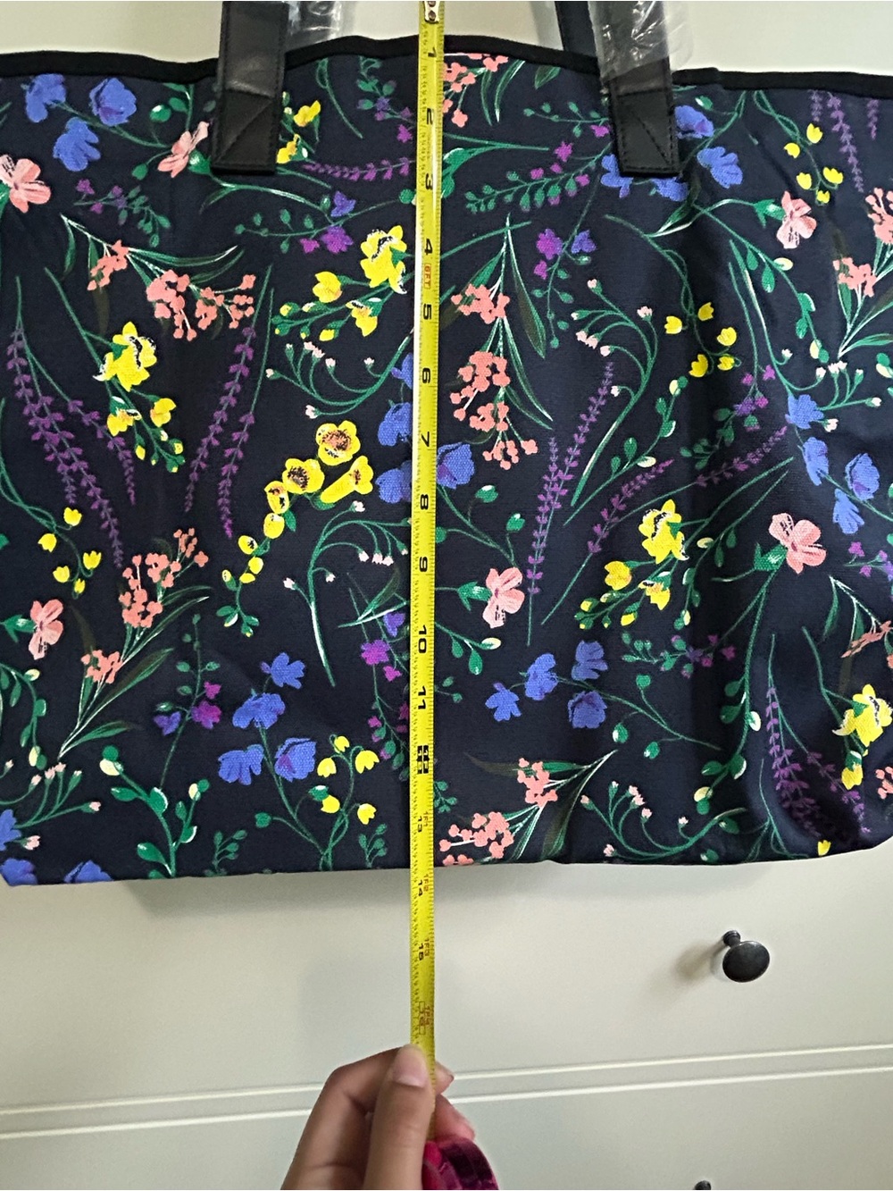 Victoria's Secret Floral Black Tote Bag - Picture 4 of 4